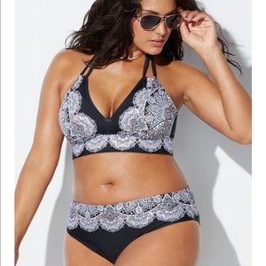 Halter bikini, never worn! Lost weight:)